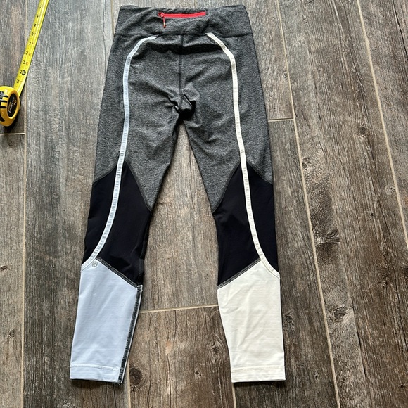 Lululemon leggings - Picture 7 of 14